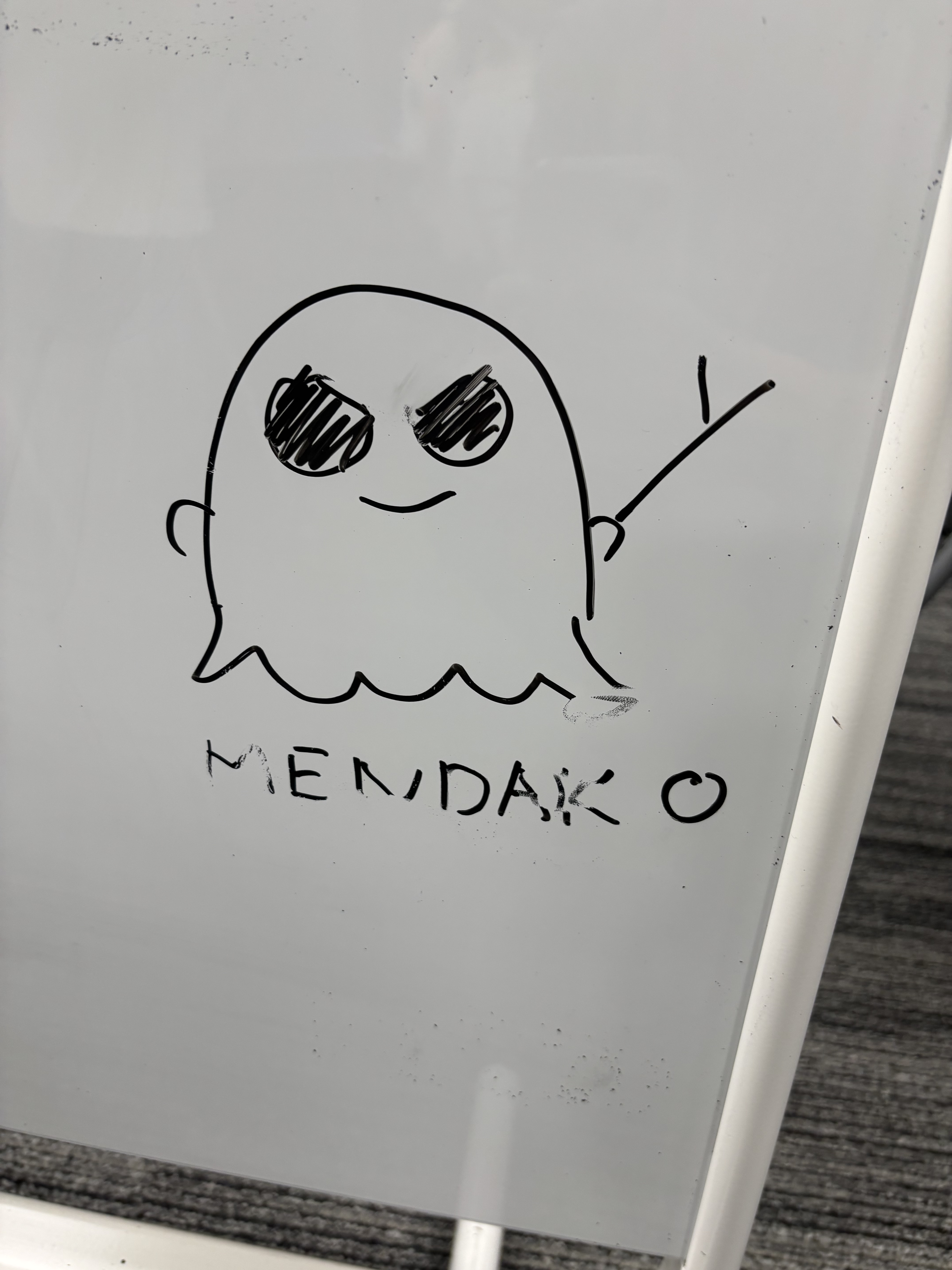 Spectre のイラストに MENDAKO と書かれている